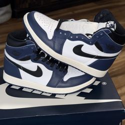 Jordan 1 High OG “Midnight Navy”