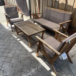Outdoor Patio Set With Rug