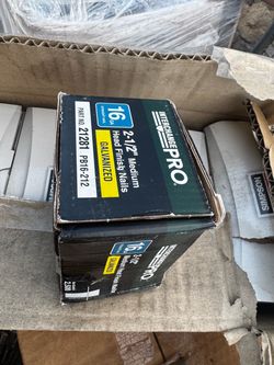 InterchangePro 16GA 2-1/2" Galvanized Finish Nails