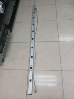 Dayton 3W168 is a 72-inch long aluminum power strip featuring 9 outlets