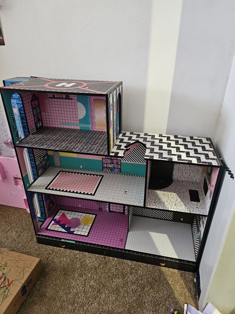 LOL Surprise OMG House of Surprises – New Real Wood Dollhouse w/ 4 Floors -  NEW for Sale in Long Beach, CA - OfferUp