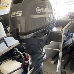 Yamaha 25HP Outboard Motor