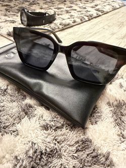 Quay Drive In Sunglasses