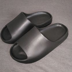 Men's Onyx Slides (Unbranded)