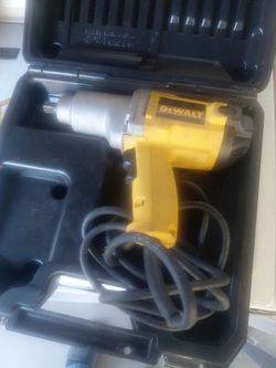 1/2 INCHE DEWALT IMPACT WRENCH