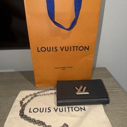 Louis Vuitton Black Twist wallet on chain Leather with LV Silver-Tone