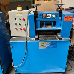 Wire cable stripper machine