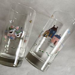 Two Vintage 12-oz International Heartland Glass Tumblers 