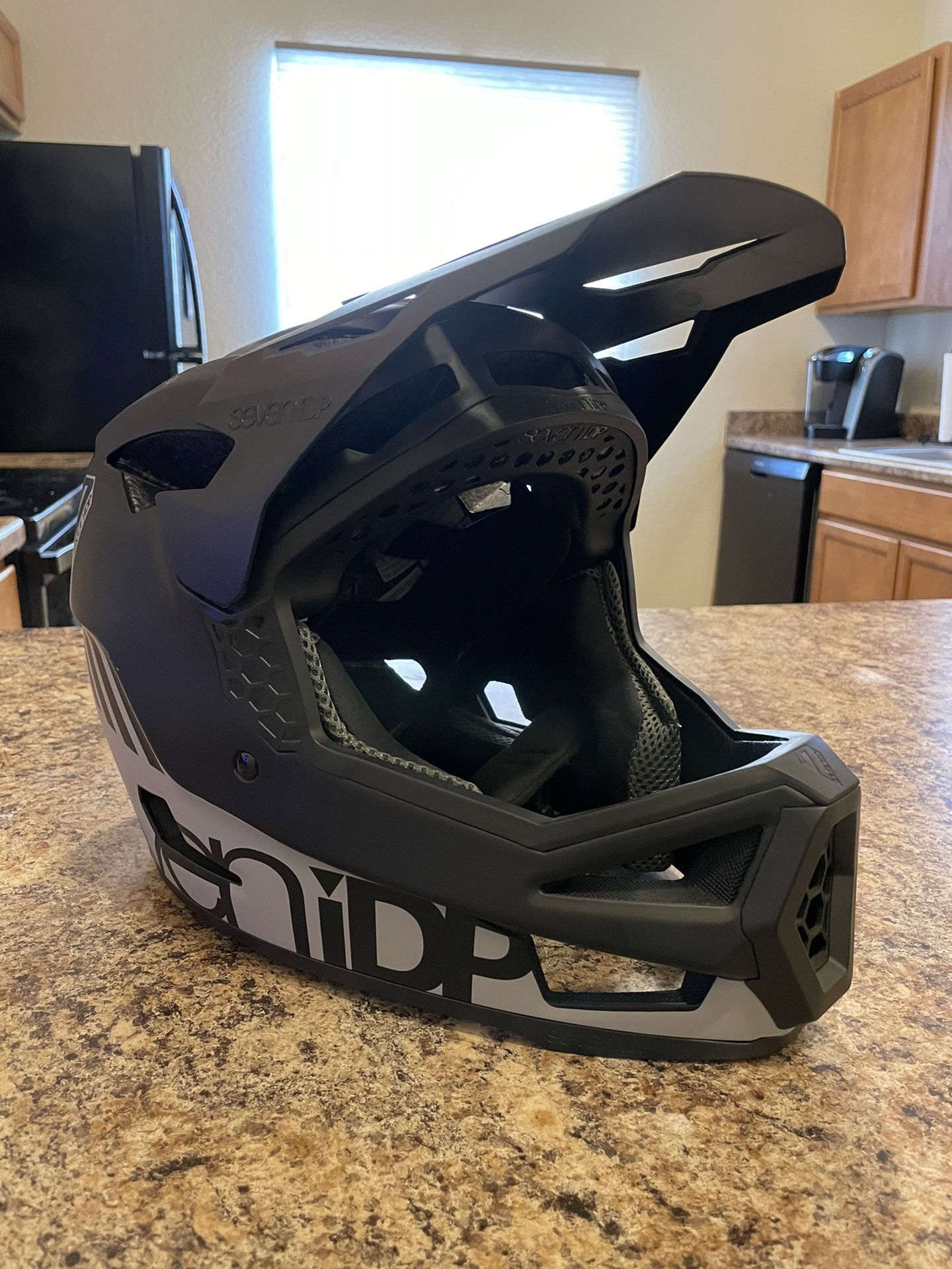 Seven IDP Mountain Bike Helmet