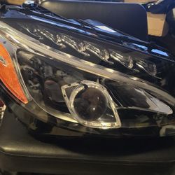 2015 16 17 18 C300 RH Led Headlight 