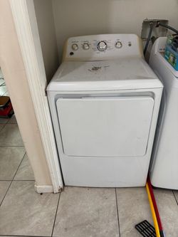 GE White Electric Dryer