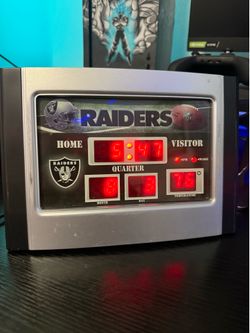 Las Vegas Raiders NFL Scoreboard Desk Clock