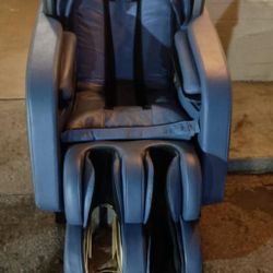 Daiwa  Legacy 4 Massage Chair (Retails @$9,000, Asking 1k OBO