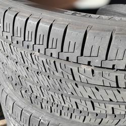 235/40R19 Goodyear 