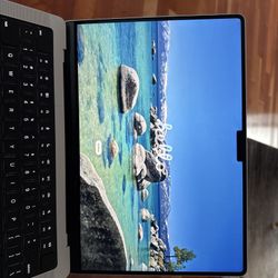 Apple Macbook Pro 14 M5