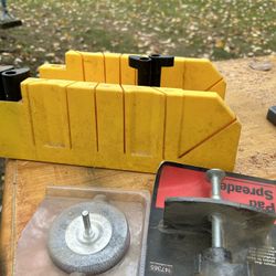 Miter Box & Saw