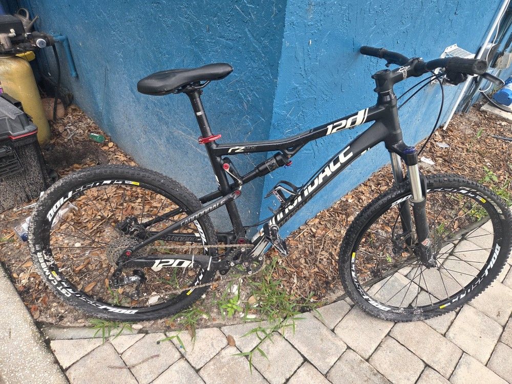 Cannondale Mountain Bike