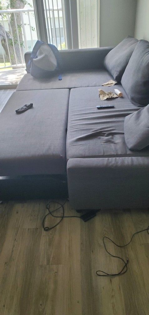 Super comfy couch / bed plus Cushions