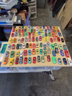 Huge Vintage Summer Cars lot 1:64 OVER 100 CARS