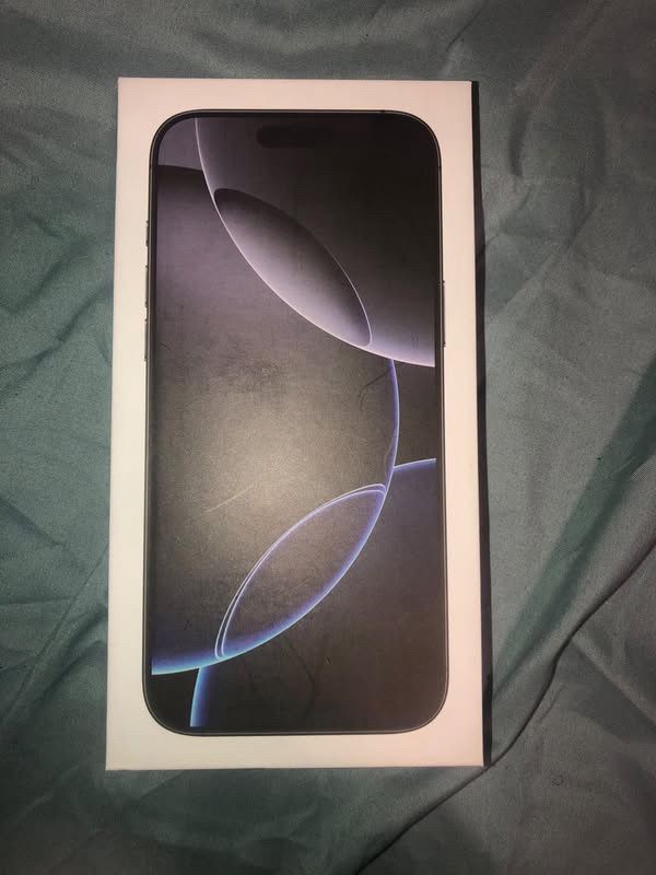 iPhone 16 Pro Max 1TB