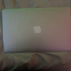 Mac Book Air And Pro For Parts 