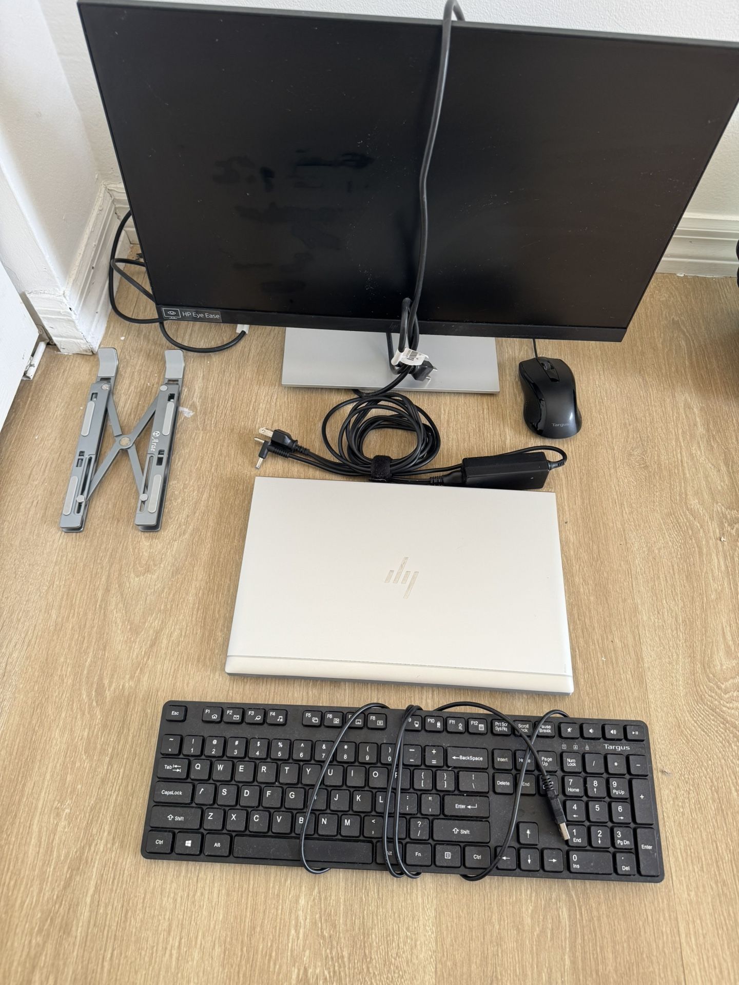 HP Elite Book Laptop And Bundle