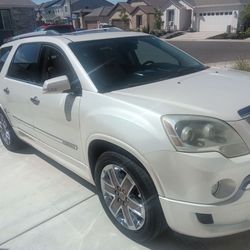 2011 GMC Acadia