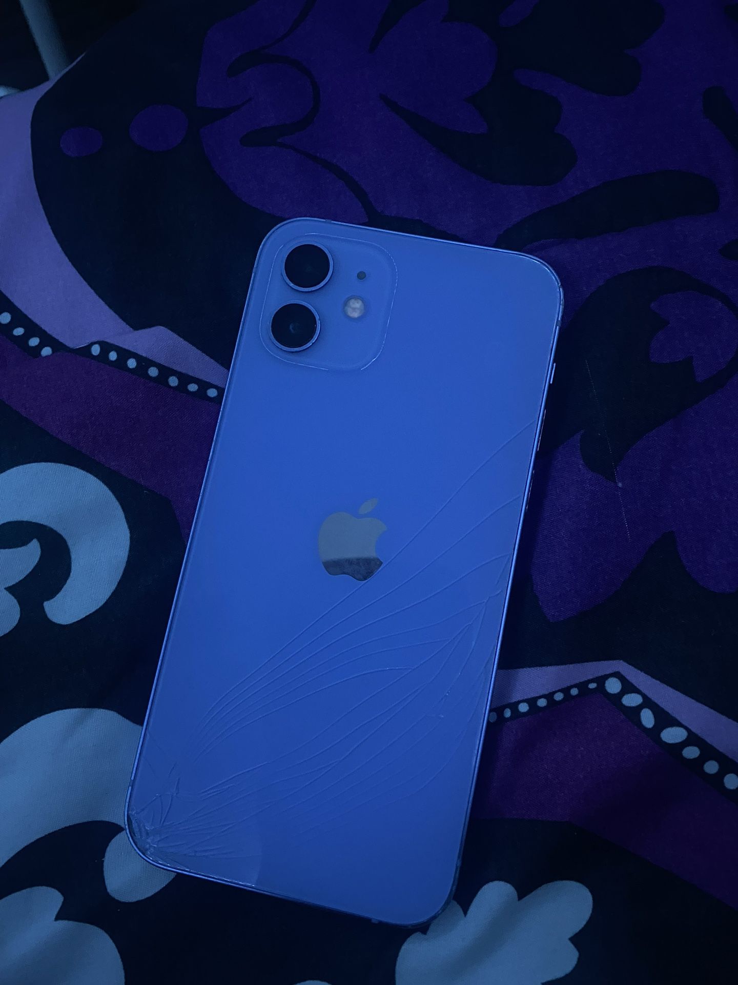 iPhone 12 (Purple)