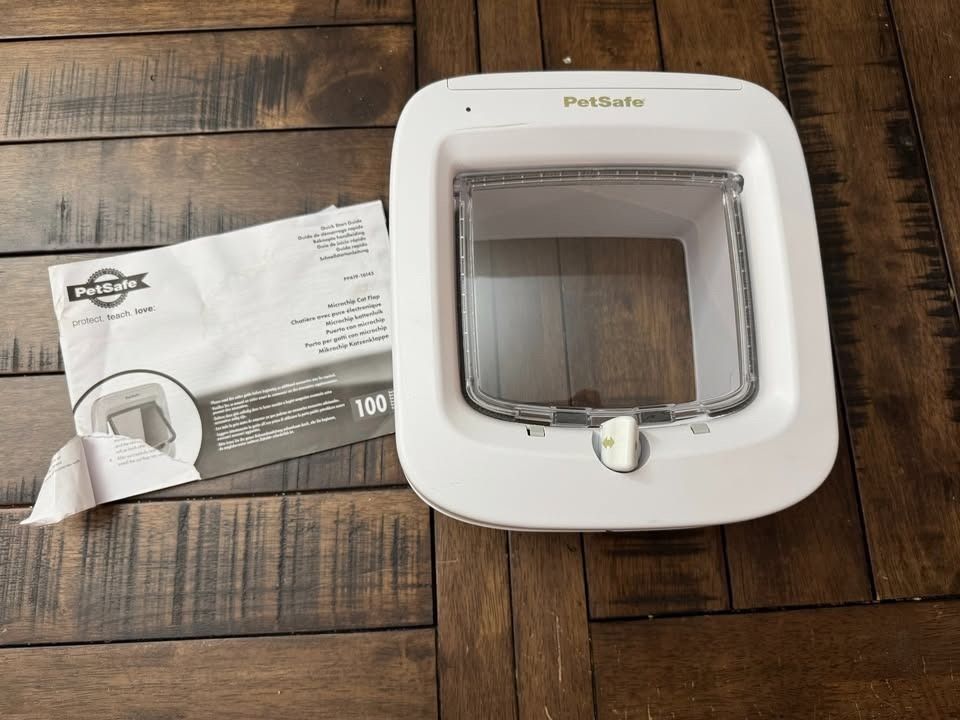 Petsafe microchip cat door interior or exterior