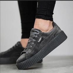 PUMA GRAY SIZE US6