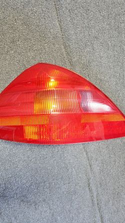 Mercedes SL500 left Rail light