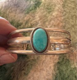 Vintage turquoise & sterling silver cuff