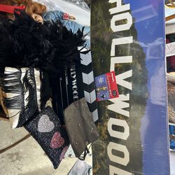 Hollywood Decor
