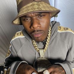 GUCCI GG canvas bucket hat NEW - Medium Size 