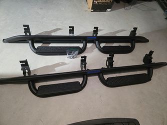 GM OEM Rock sliders with OEM steps