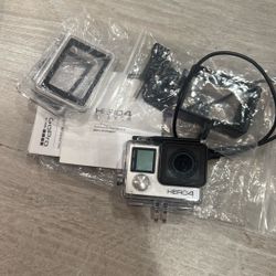 GoPro Hero 4 With Battery Waterproof Case And Charging Cable