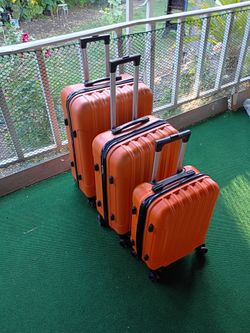 Luggage sets