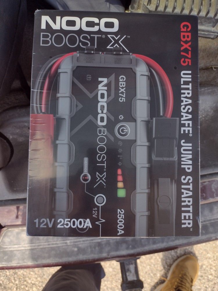 NOCO BOOST X:  12-Volt 2500 Amp Lithium Jump Starter