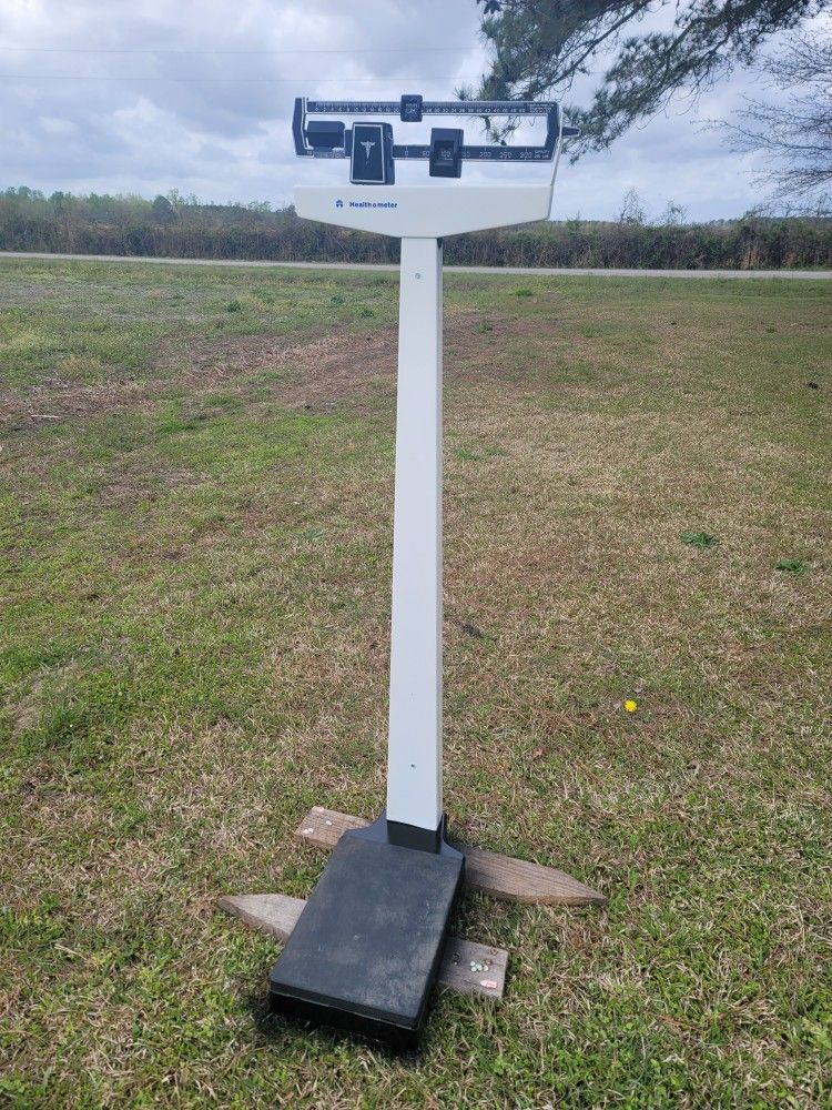 Health O Meter 350 lbs. Capacity Medical, Clinical, Physician Weigh Scale - More Accurate Weight Reading Than A Digital Weigh Scale