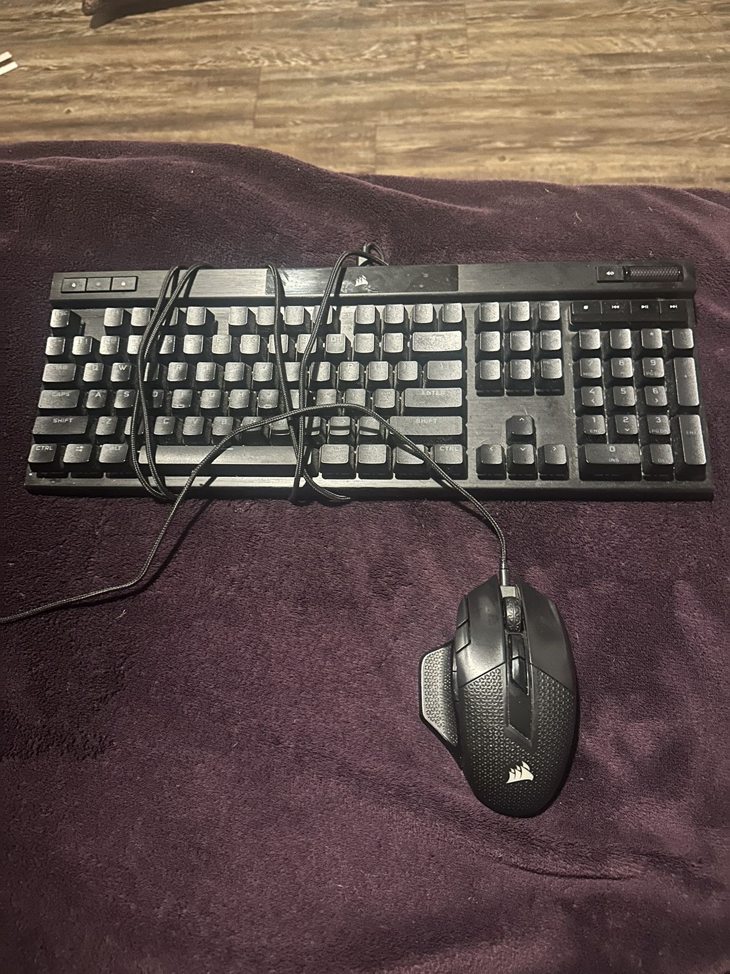 Corsair K70 + Night sword mouse