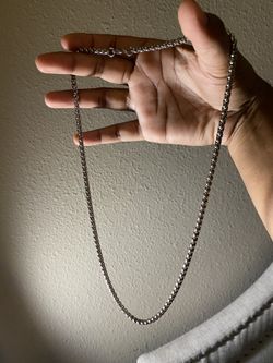 Silver chain/necklace