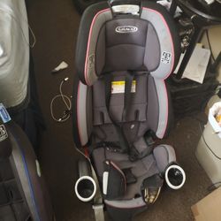 2 Car Seats For Boy And Girl