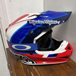 Troy Lee Designs L Helmet 