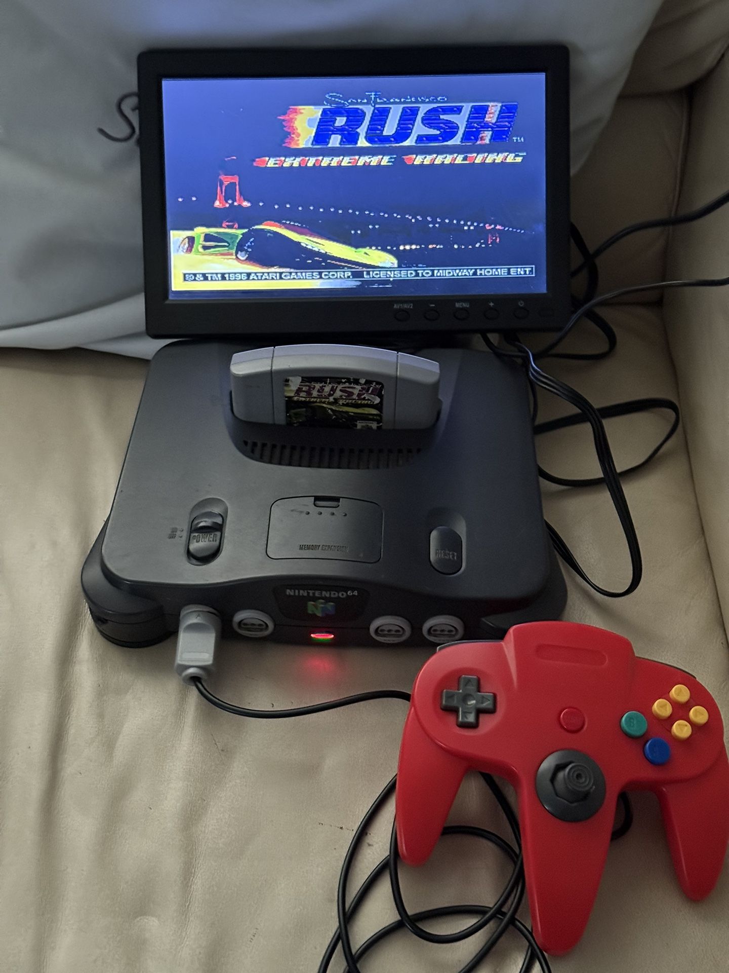 N64 - Console Nintendo 64 Complete W/cable , Unbranded Controller And Game