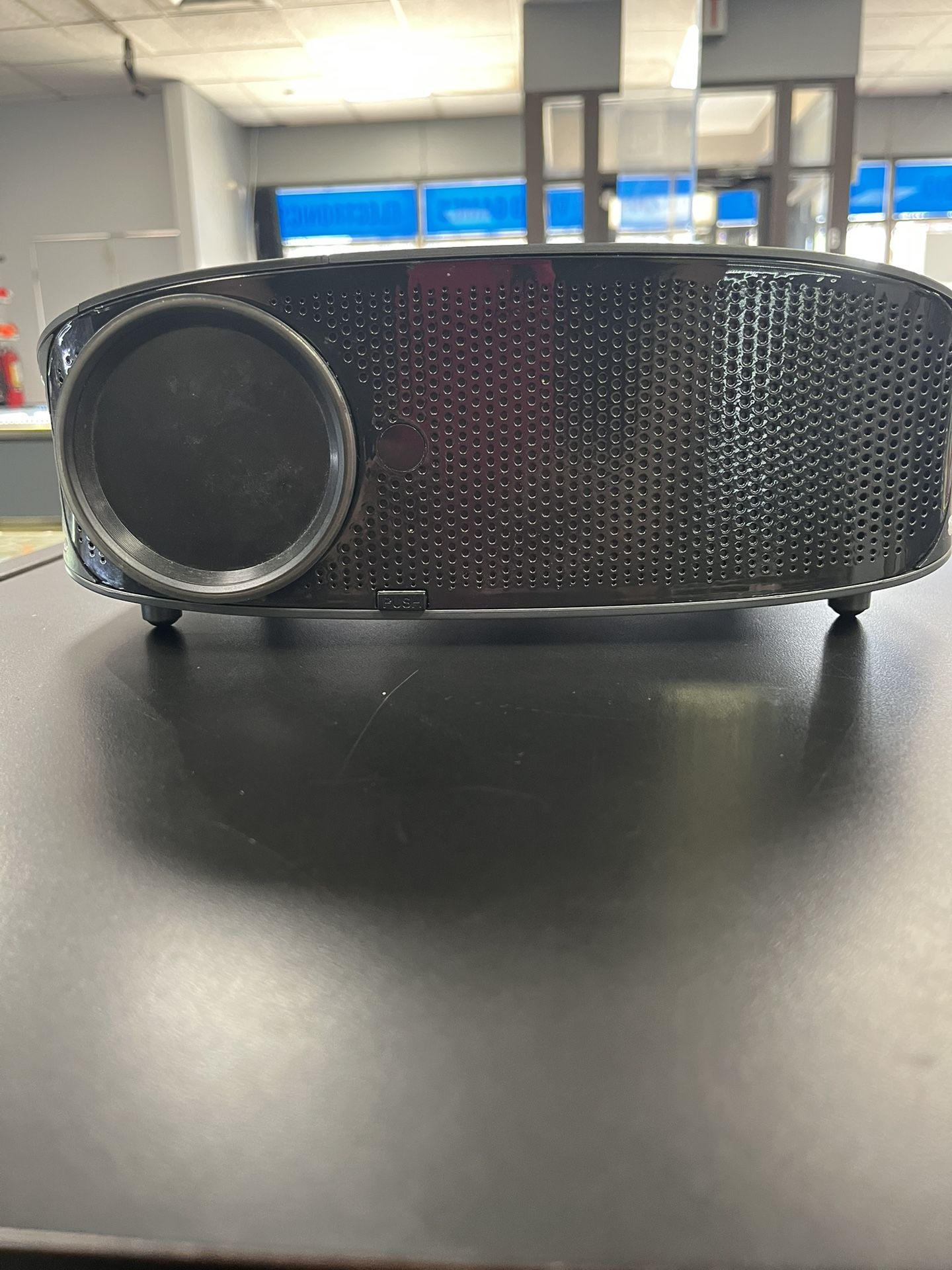 Vankyo Projector (837046-1)