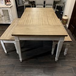 Table Whit 2 Benches 