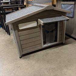 30" Anti-Chewing Iron Frame Wooden Dog House-PET46