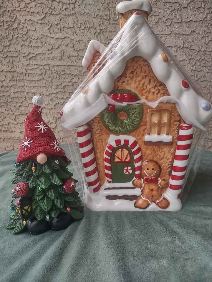 Ceramic Large Ginger Bread Christmas Cookie Jar
