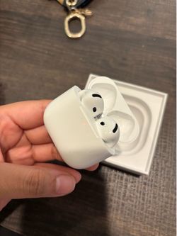 Apple AirPods 4