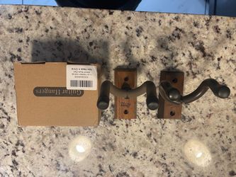 Guitar wall hangers